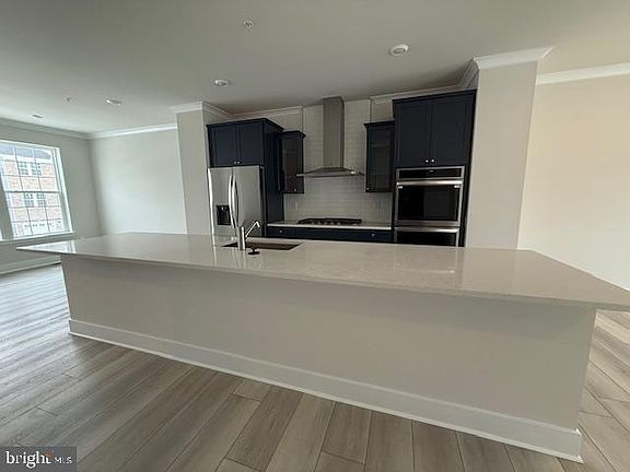 3rd image of 1806 Oxbow Rd