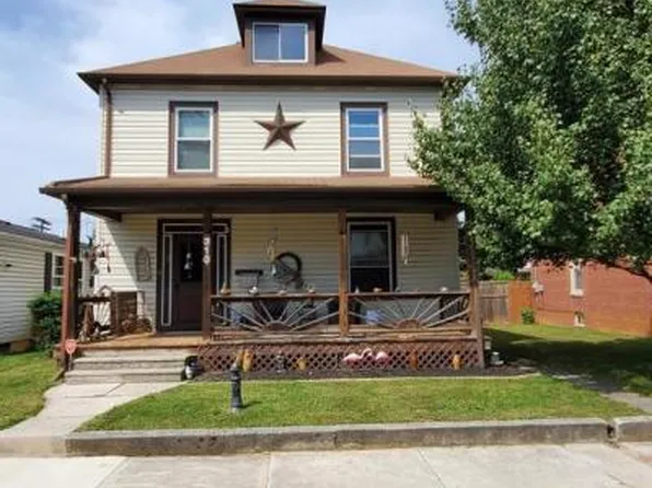 313 4th St, Hanover, PA 17331