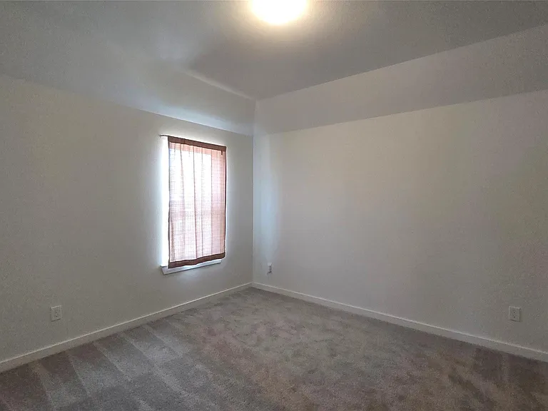 1015 Thor — Photo 13