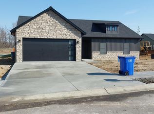 2111 Walden Dr, Bedford, IN