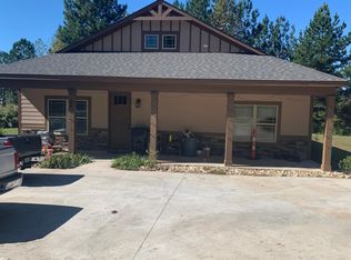 566 J P Stevens Rd, Seneca, SC 29678