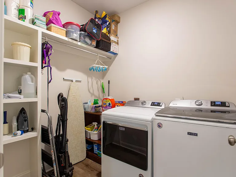 3921 Countess Ct — Photo 31