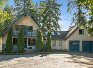 6580 Phantom Rd, Lantzville, BC V0R2H0
