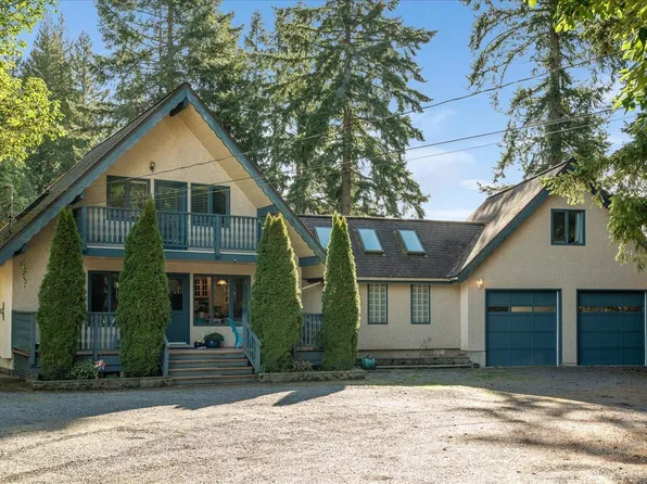 6580 Phantom Rd, Lantzville, BC V0R 2H0