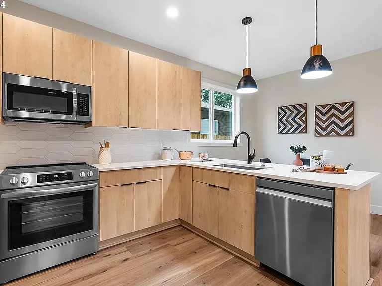 2425 SE Chestnut St #2425 — Photo 7