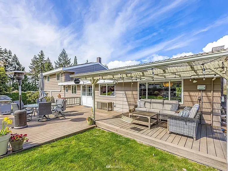 233 SW 189th Pl — Photo 29