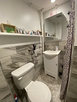 Rented by Realty Collective | media 22