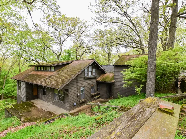 2205 Ridge Rd, Kalamazoo, MI 49008