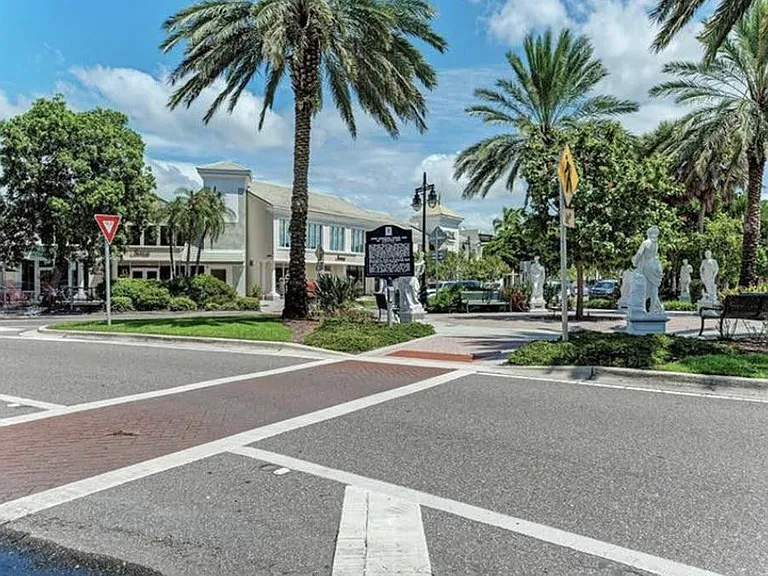 3806 Gulf Of Mexico Dr #208C — Photo 38