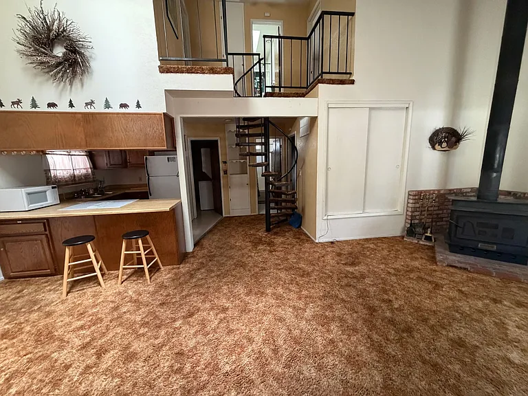 1247 Sierra Blvd — Photo 3