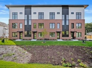 4820 Ingersoll Ave, Des Moines, IA 50312