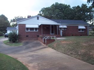 305 N Alabama Ave, Chesnee, SC 29323
