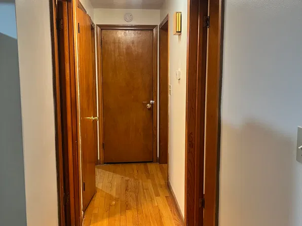 20 Collins St APT 1, New Britain, CT 06051
