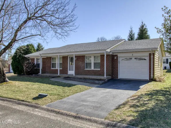 2 Wayne Court, Whiting, NJ 08759