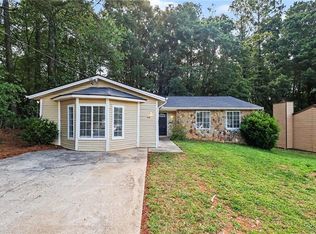 2196 Scarbrough Dr, Stone Mountain, GA 30088