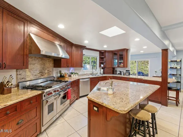 2261 Chesterton St, Simi Valley, CA 93065