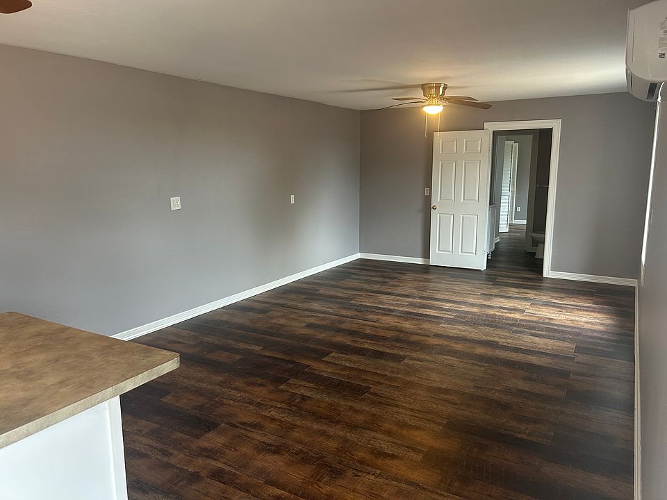2nd image of 5821 S Us Highway 287 Suite C