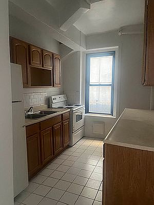 1st image of 80 Haven Ave APT 1A