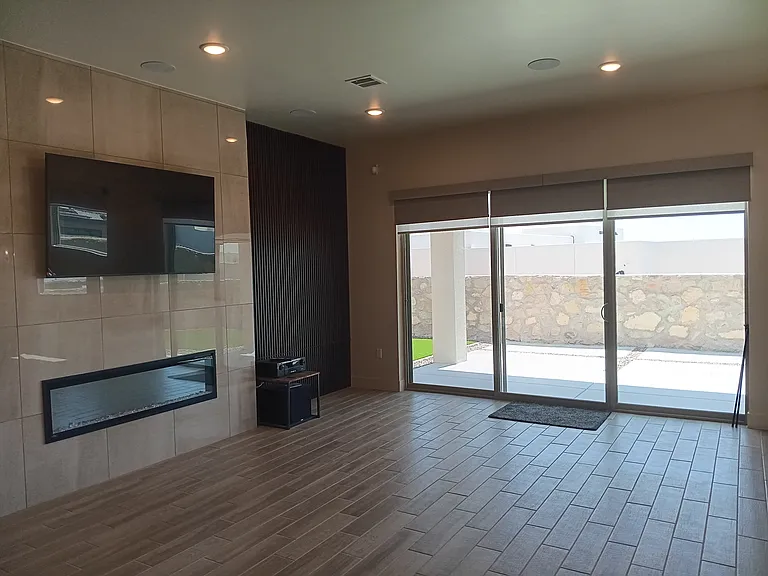 824 Durham Way — Photo 8