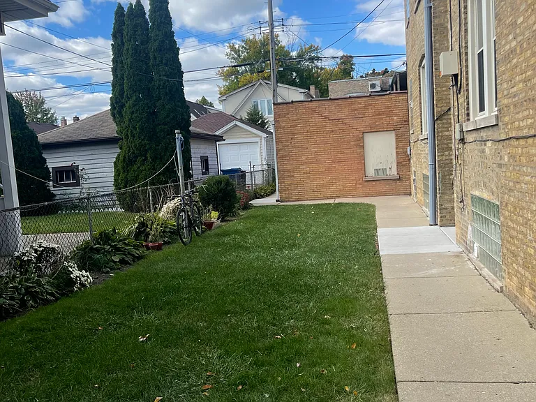 4056 N Marmora Ave #1 — Photo 17