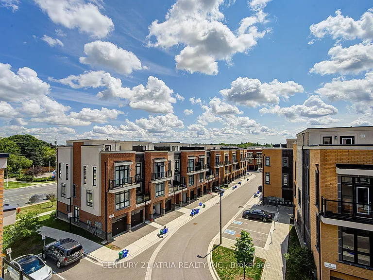 1 Bond Cres #1 — Photo 49