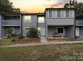 6610 Point Comfort Ln, Charlotte, NC