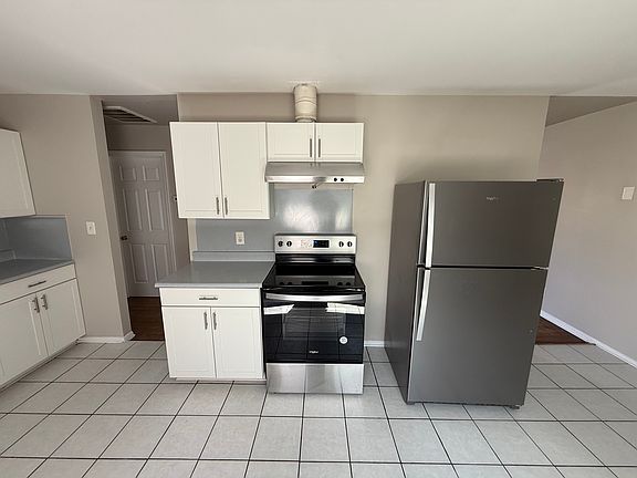 4th image of 2544 Abelwood Rd