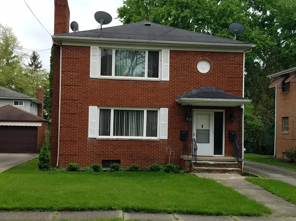 1774 & 1776 Liberty Dr, Akron, OH 44313