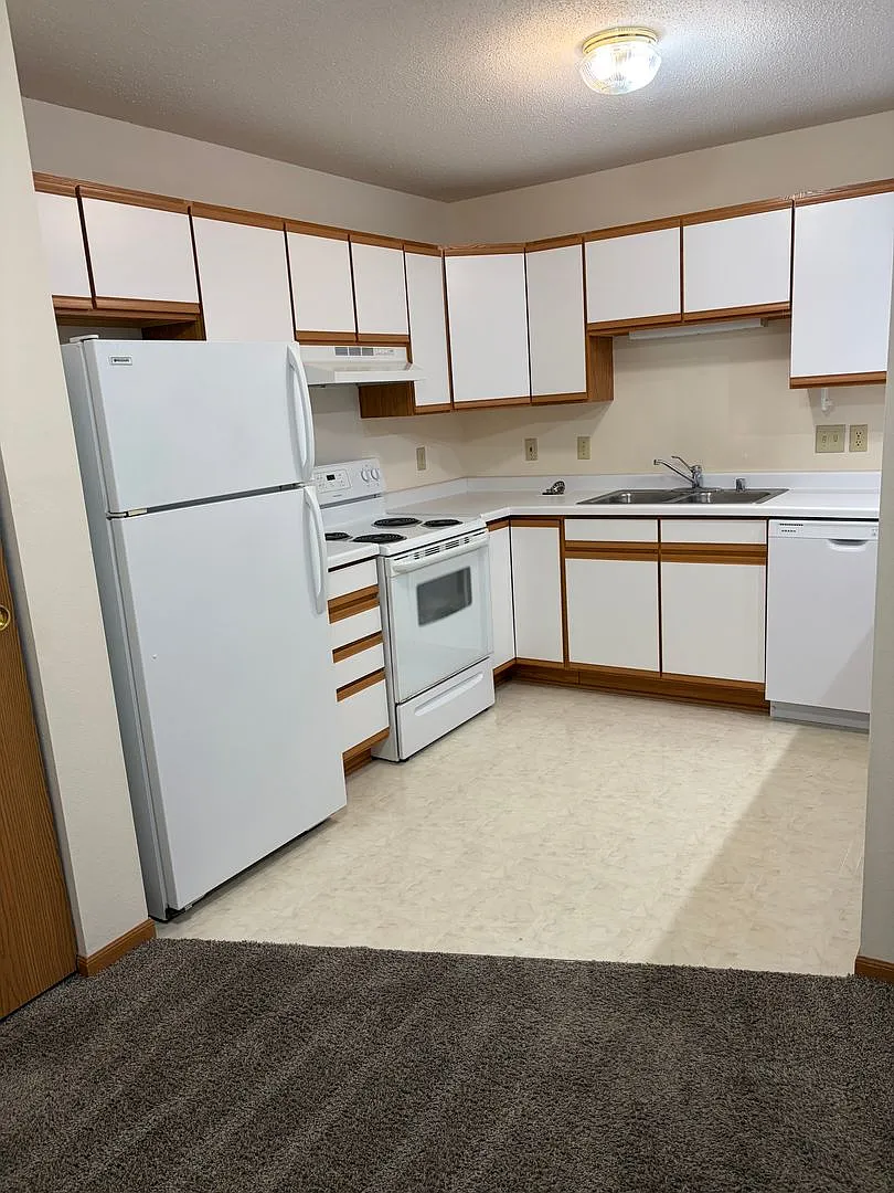 Cherokee Drive Apartments, LLC — Photo 1