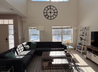 515 W 84th St, Bloomington, MN 55420