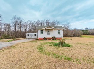 5045 Jug Factory Rd, Campobello, SC 29322