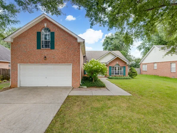 310 Park Glen Dr, Mount Juliet, TN 37122