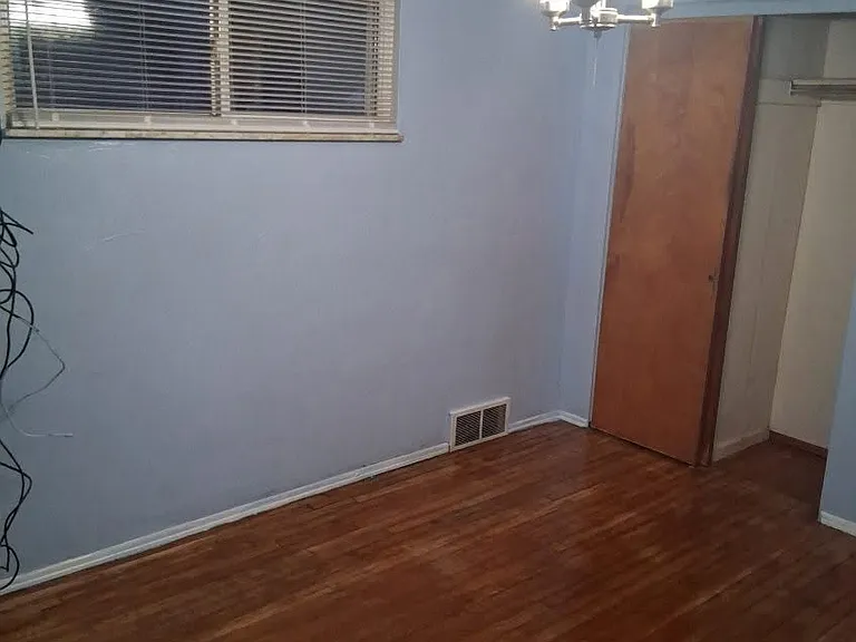3443 Corona St — Photo 7