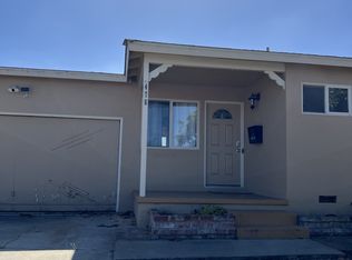 476 Reindollar Ave, Marina, CA