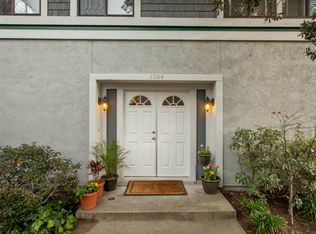 1204 Moonsail Ln, Foster City, CA 94404