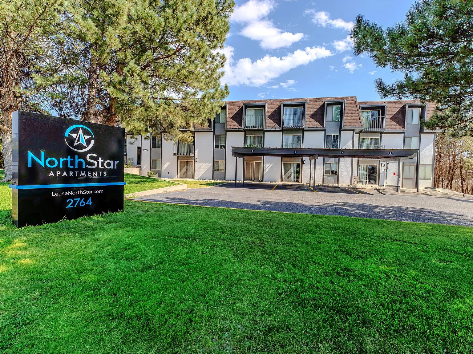 North Star Apartments - Beautiful Remodeled Apartments — Photo 3
