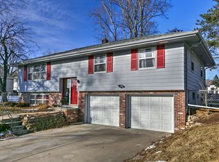 20502 Cleveland St, Elkhorn, NE 68022