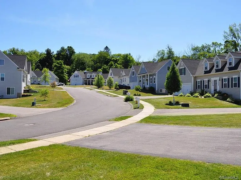 51 Steeple View Dr — Photo 13