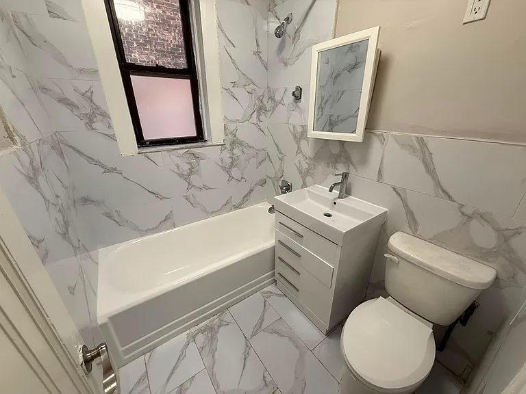166 Harrison Ave #22E — Photo 10