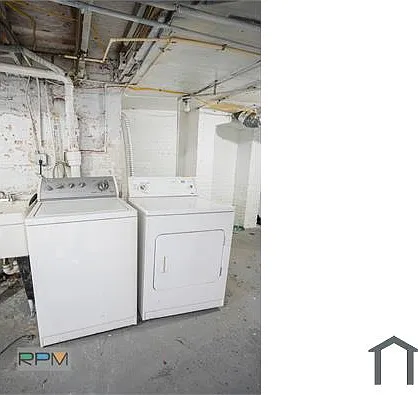 2532 Francis St — Photo 16
