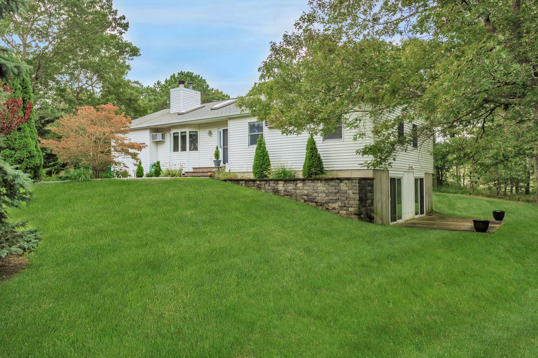 27 Bittersweet Ave. S Ext in Hampton Bays Out East