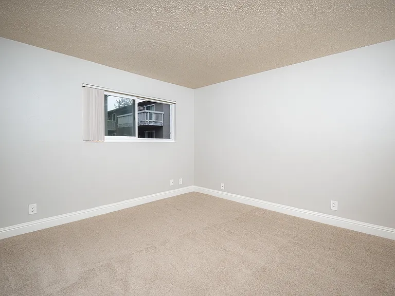 Regency #122 1bed1