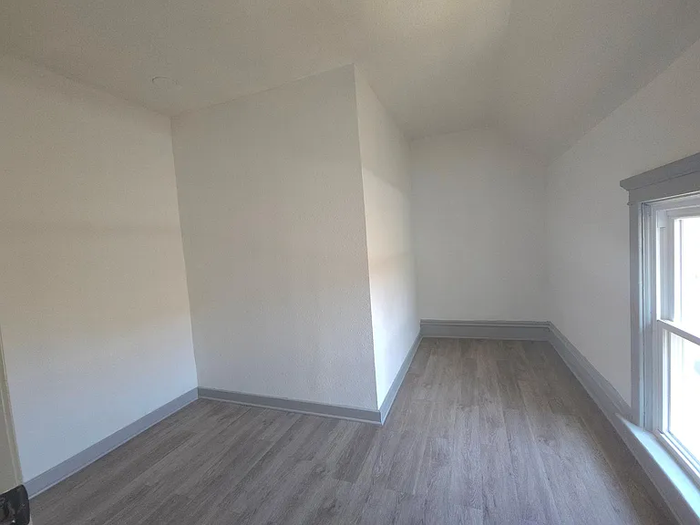 1709 Linden Ave #2 — Photo 27