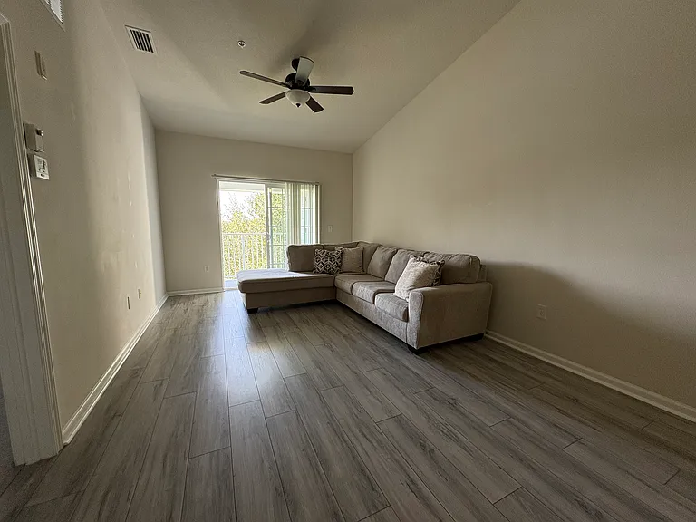 4920 Key Lime Dr #306 — Photo 6