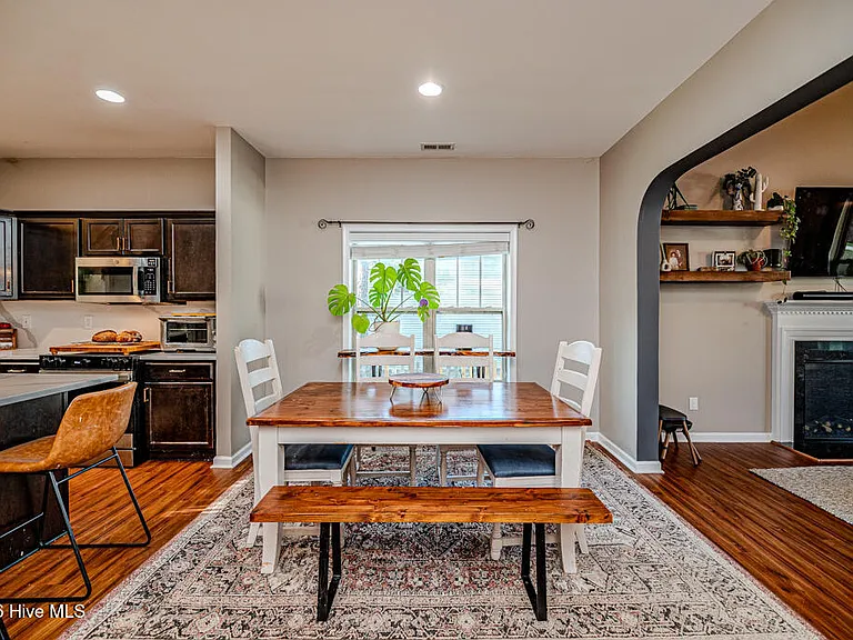 113 Sedgewood Ct — Photo 10