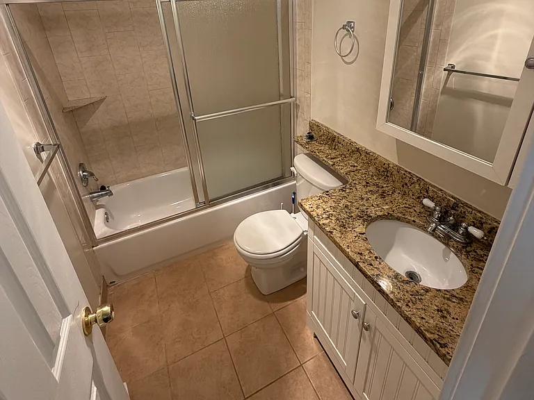 2114 N St NW #17 — Photo 7