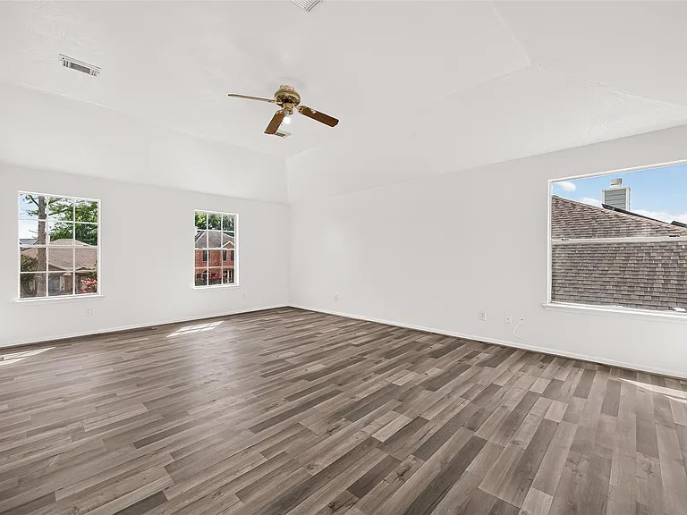 8202 Worthington Dr — Photo 22