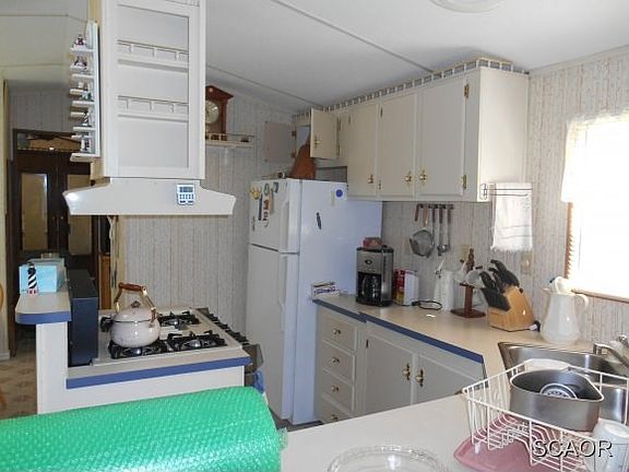 5th image of 28531 W Springside Dr