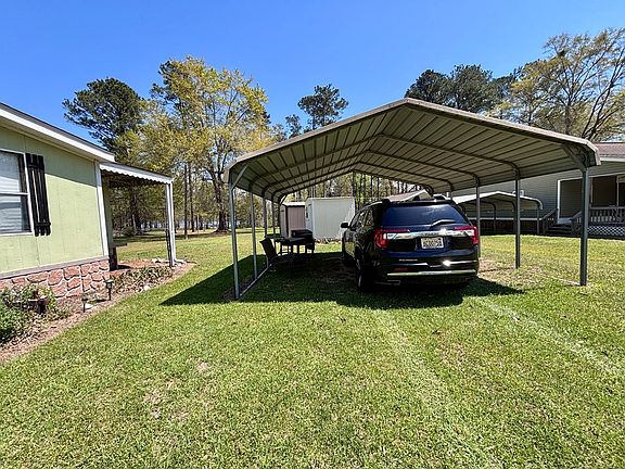 4th image of 372 White Oak Dr