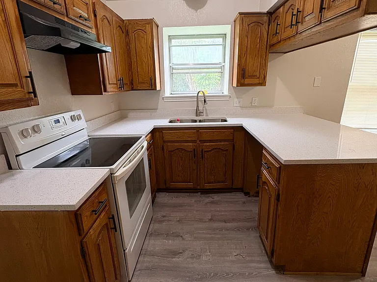 208 Etta Ave — Photo 18